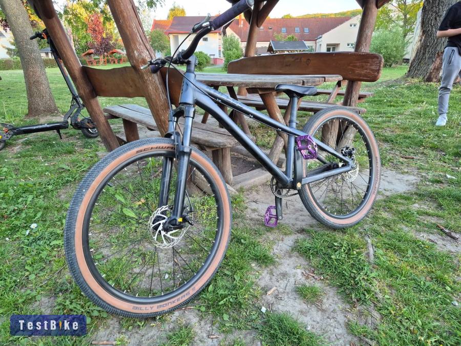 Kellys Whip 30- Dirt Jumper