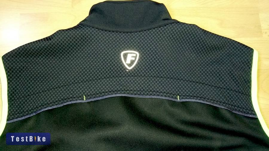 Kerékpáros mellény hideg időre.