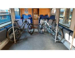 Keresek L/XL enduro bringát