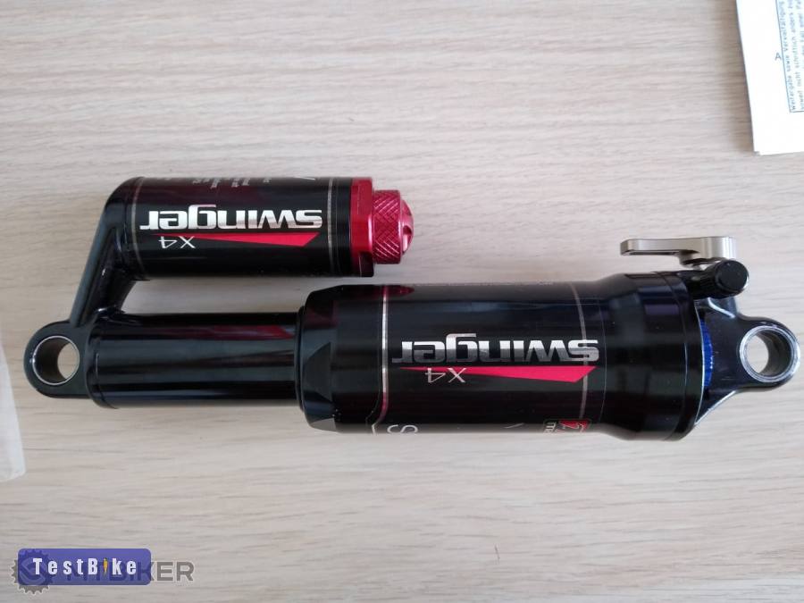 Keresek Manitou Swinger 200-as tagot