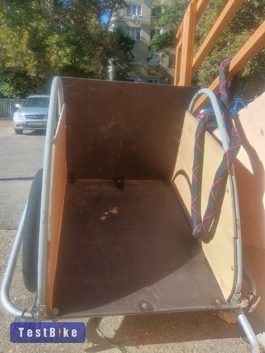 Kerèkpár utánfutó 