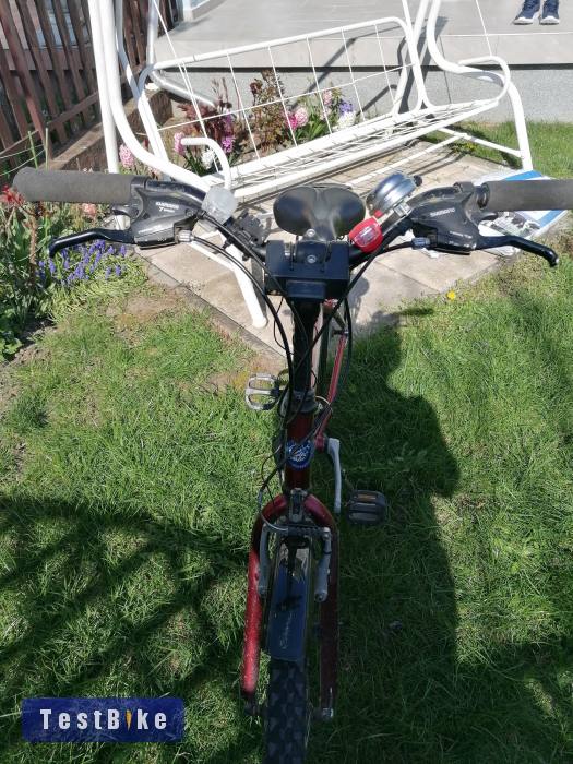 kis méretű MTB sárvédővel, csomagtartóval