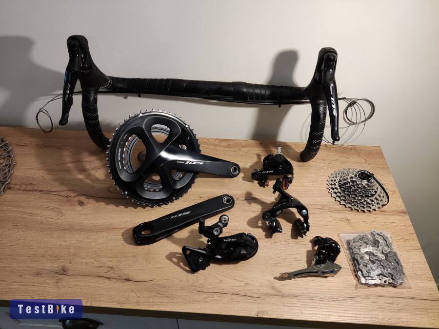 Kitűnő állapotú Shimano 105 R7000 szett 2×11