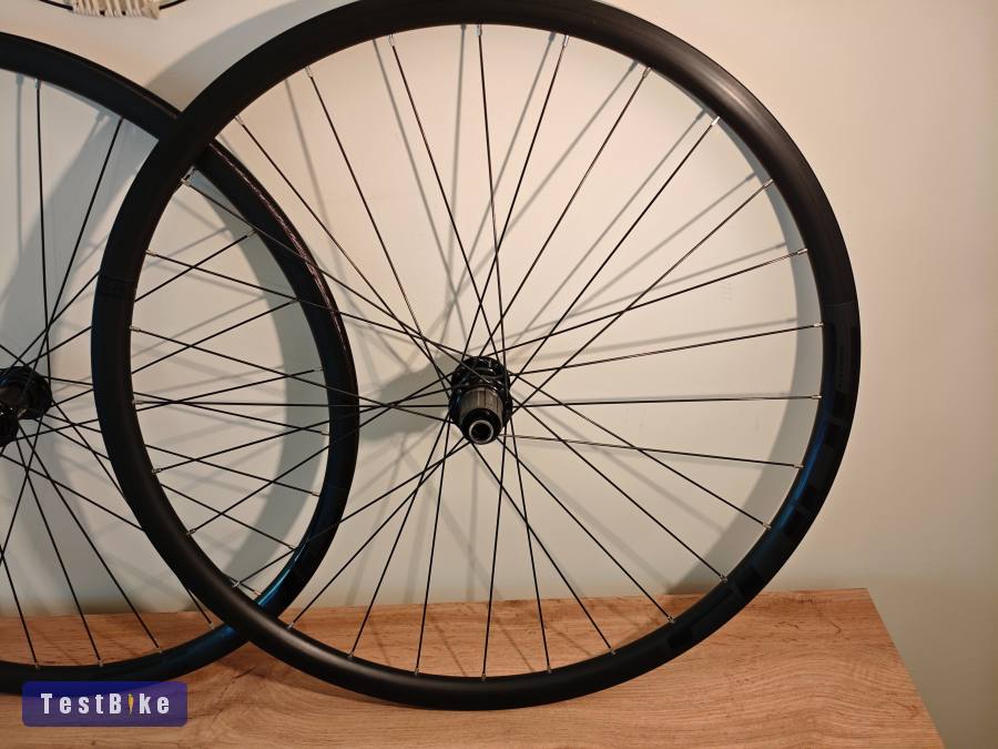 Kiváló állapotú Cube GR 2.3 kerékszett 28"