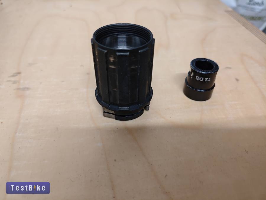 Kiváló állapotú Garmin Tacx Shimano Rotor 