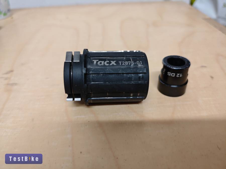 Kiváló állapotú Garmin Tacx Shimano Rotor 