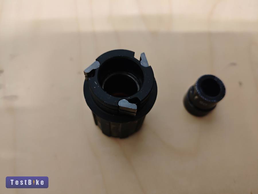 Kiváló állapotú Garmin Tacx Shimano Rotor 