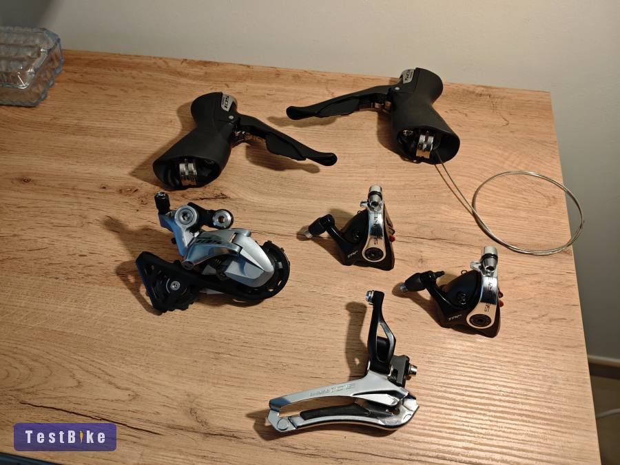 Kiváló állapotú Shimano 105 mechanikus kis szett 2×11