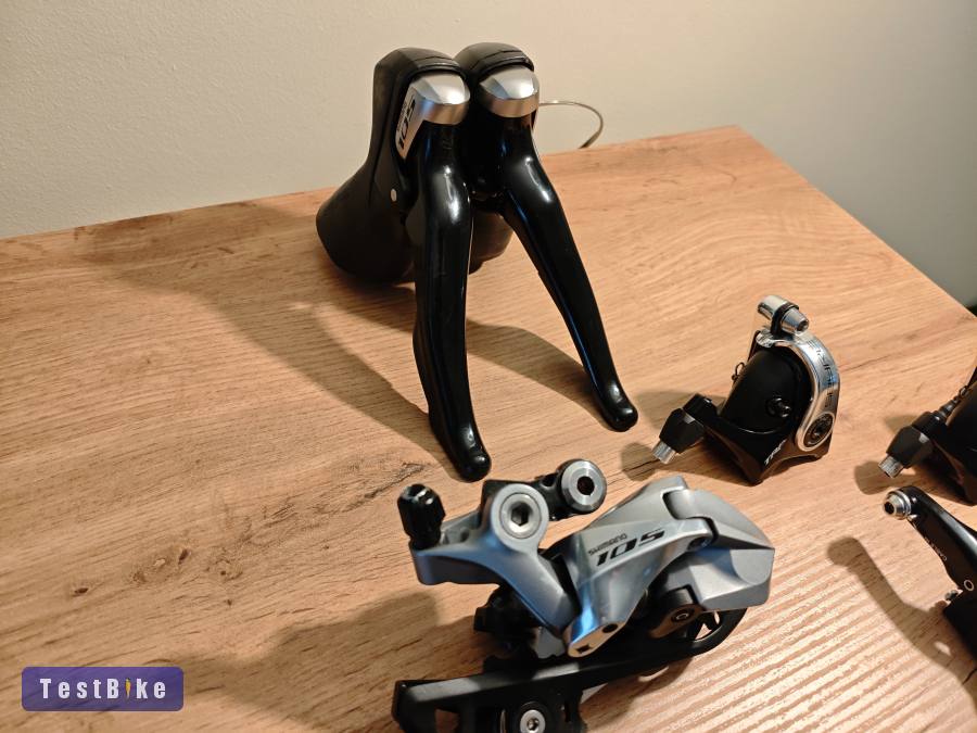 Kiváló állapotú Shimano 105 mechanikus kis szett 2×11