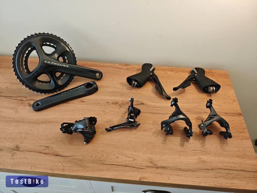 Kiváló állapotú Ultegra 6800 felnifékes szett 2×11