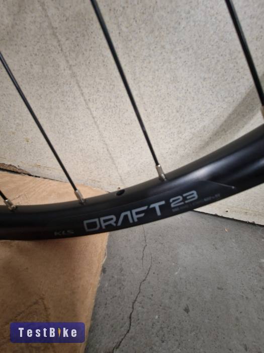 KLS Draft 23 első, hátsó kerék