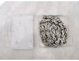 KMC X8 ezüst/szürke lánc