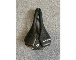 Kocevlo Carbon nyereg