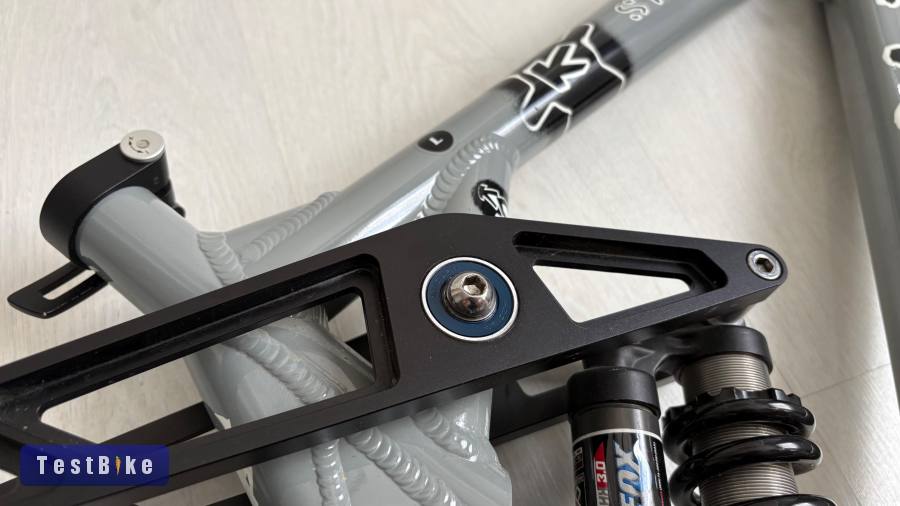 Kona Stab Deluxe váz taggal