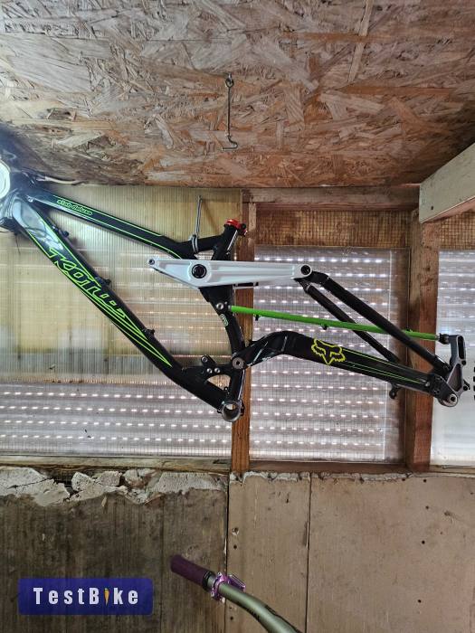 Kona Stab Deluxe váz eladó