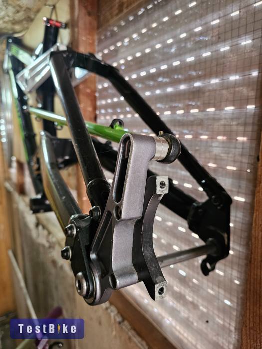 Kona Stab Deluxe váz eladó