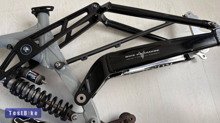 Kona Stab Deluxe váz taggal