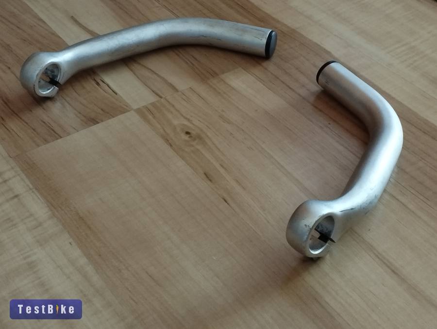 Kormányszarv, nagyon könnyű, masszív Alumínium, jó ergonómia