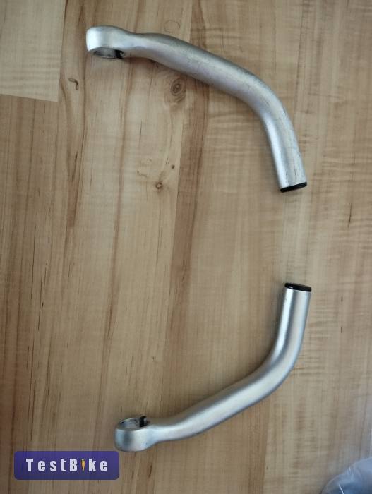 Kormányszarv, nagyon könnyű, masszív Alumínium, jó ergonómia