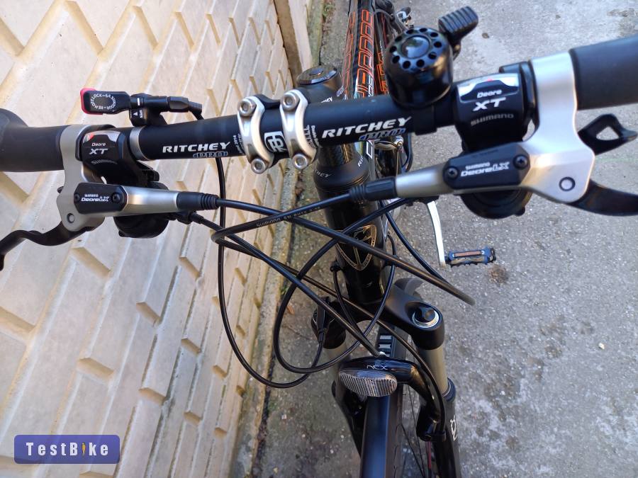 KTM Chronos carbon 28" trekking kerékpár
