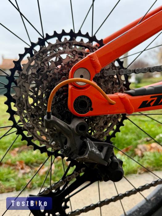 KTM e-Mountain Bike – Bosch CX – RockShox – 96% akkumulátor!