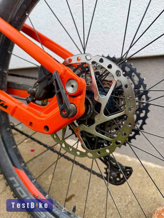 KTM e-Mountain Bike – Bosch CX – RockShox – 96% akkumulátor!