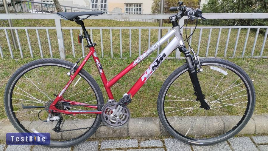 KTM Life Sprint ultrakönnyű trekking kerékpár Deore 3x9 