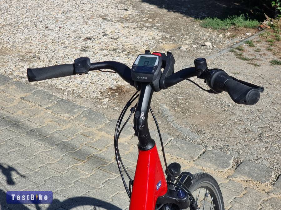 KTM mélyvázas Bosch ebike Shimano Nexus agyváltó Magura hydro fé