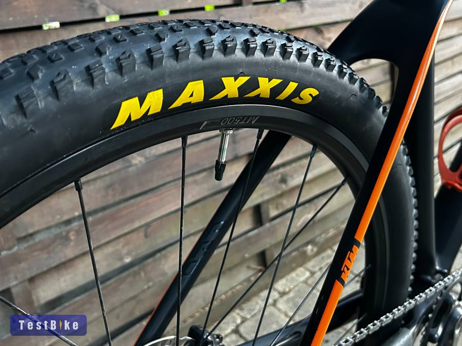 KTM MYROON PRO 29 KARBON FOX 32 