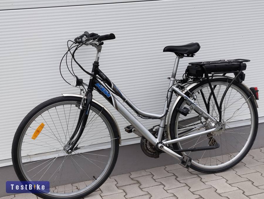 KTM Trekking Bike Pedelec és gázkar funkcióval 