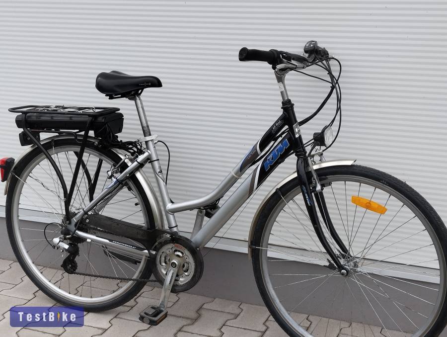 KTM Trekking Bike Pedelec és gázkar funkcióval 