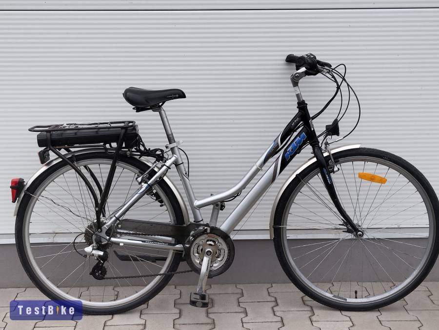KTM Trekking Bike Pedelec és gázkar funkcióval 