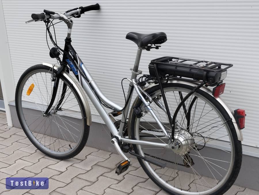 KTM Trekking Bike Pedelec és gázkar funkcióval 