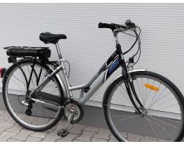 KTM Trekking Bike Pedelec és gázkar funkcióval 