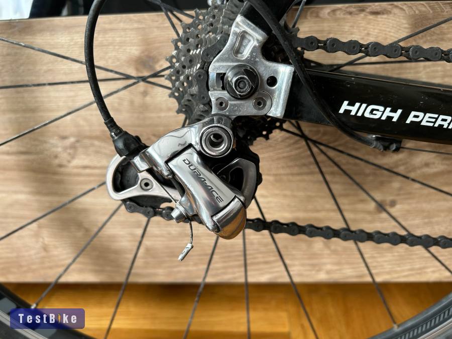 Kuota full-karbon országúti kerékpár