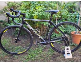 Scott 2x11 Ultegra szint, disc.