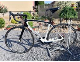 Lapierre Sensium 300 karbon országúti kerékpár