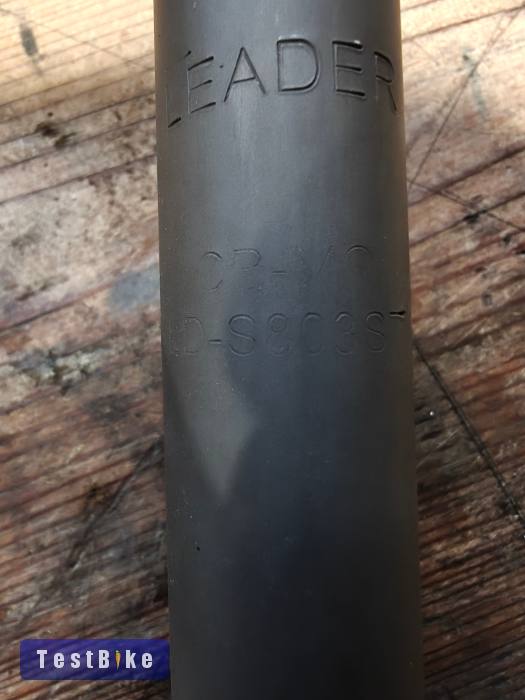 Leader S803 acél villa