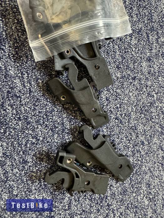 Leatt Brace nyakvédő protektorok