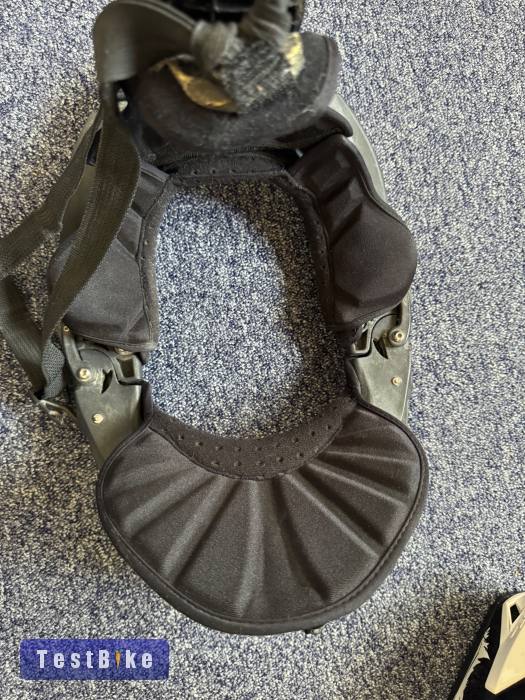 Leatt Brace nyakvédő protektorok