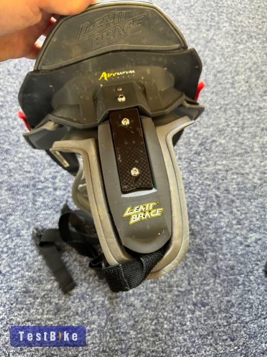 Leatt Brace nyakvédő protektorok