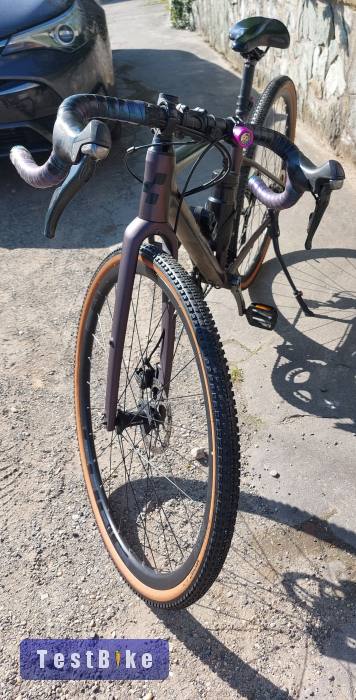 Lila gyönyörűség-Cube Nuroad