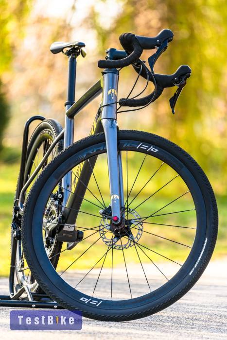 Lobito GV08 (56) karbon gravel kerékpár