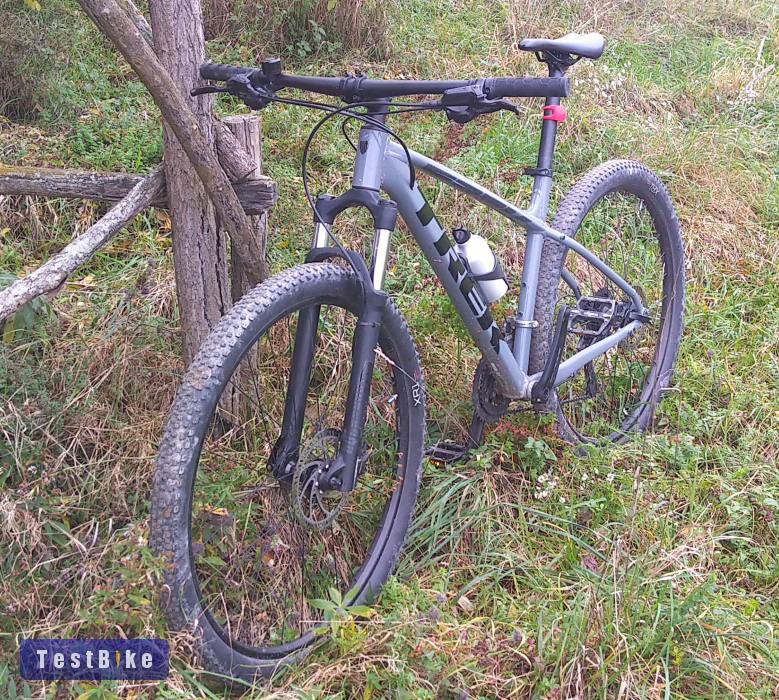 Lopott Kerékpár Trek Marlin 7 (M) 29" szürke
