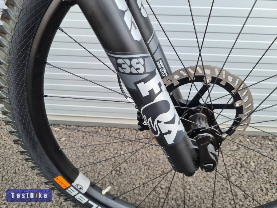 M és L Rotwild carbon fully ebike 85Nm FOX 180mm