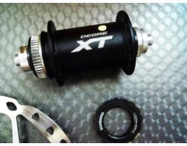 M788-as Deore XT  első agy 100/15 (9mm-es) adapterrel