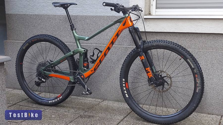 Magas felszereltségű Scott Genius karbon MTB