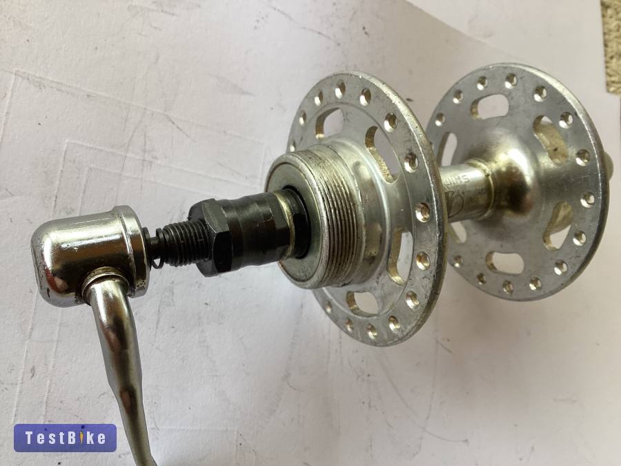 Magas peremes országúti és pálya agyak, Shimano, Suzue, Pels