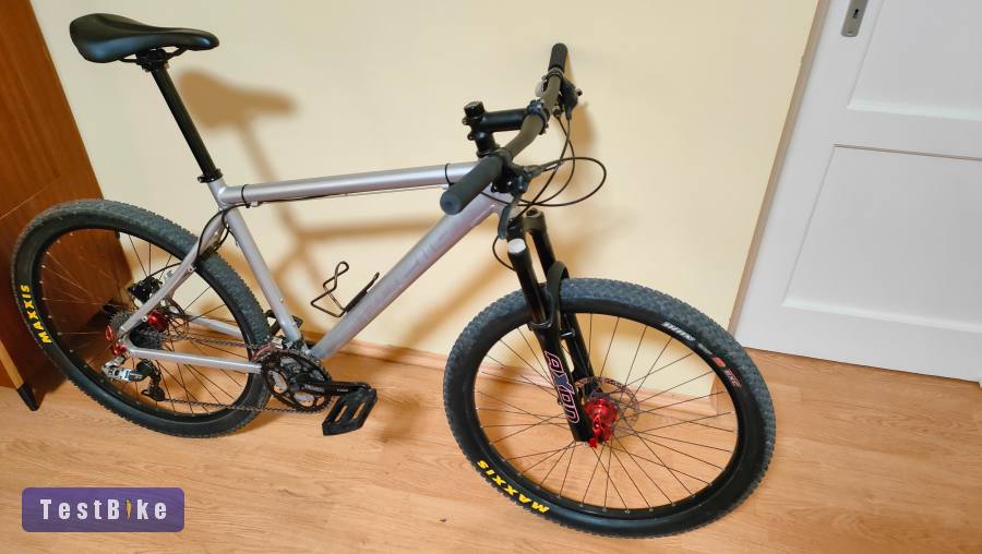 Magellan Crux mtb