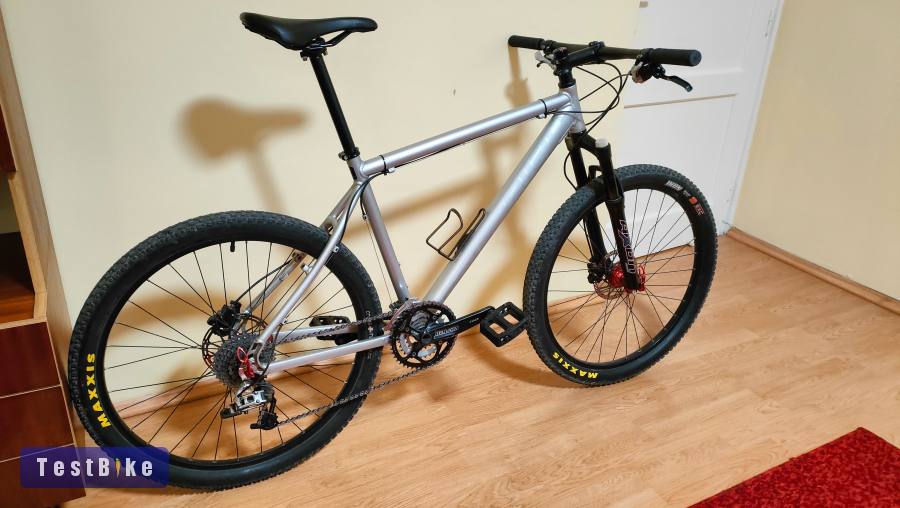 Magellan Crux mtb